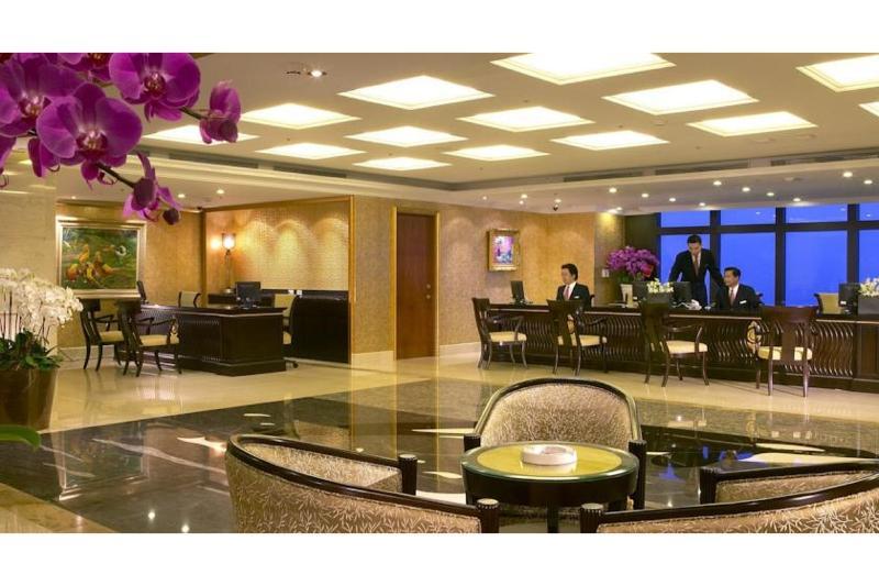 85 Sky Tower Hotel Καοσιούνγκ Εσωτερικό φωτογραφία Lobby